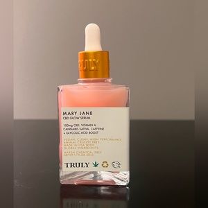 BRAND NEW TRULY BEAUTY- Mary Jane Glow Serum